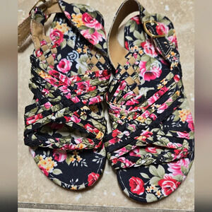 Mexican 🇲🇽 Guarache Girls Sz 2